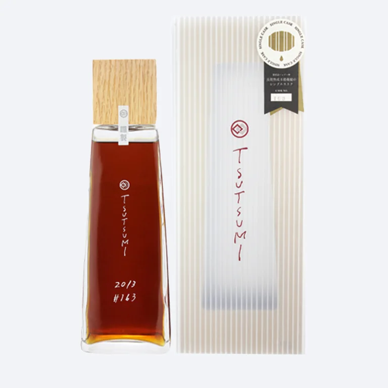 Gokujyo Tsutsumi shochu bottle