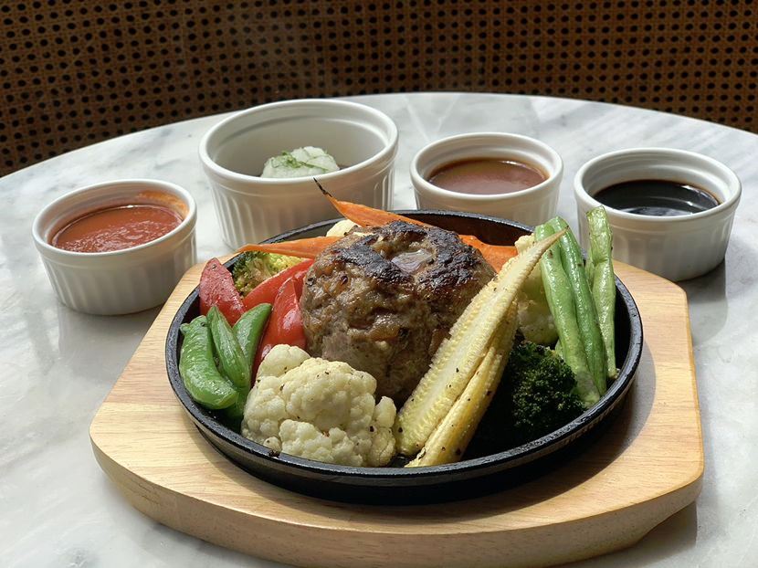Japanese Style Cafe and Liqueur Bar – FRUITEA